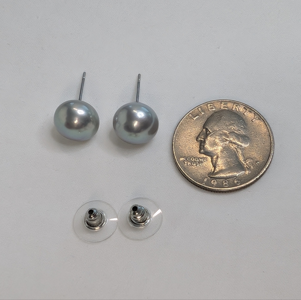 Vintage Genuine Pearl Chunky Stud Earrings - Picture 7 of 10